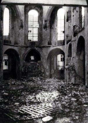 Stadtkirche Forst Innen ausgebrannt 1945